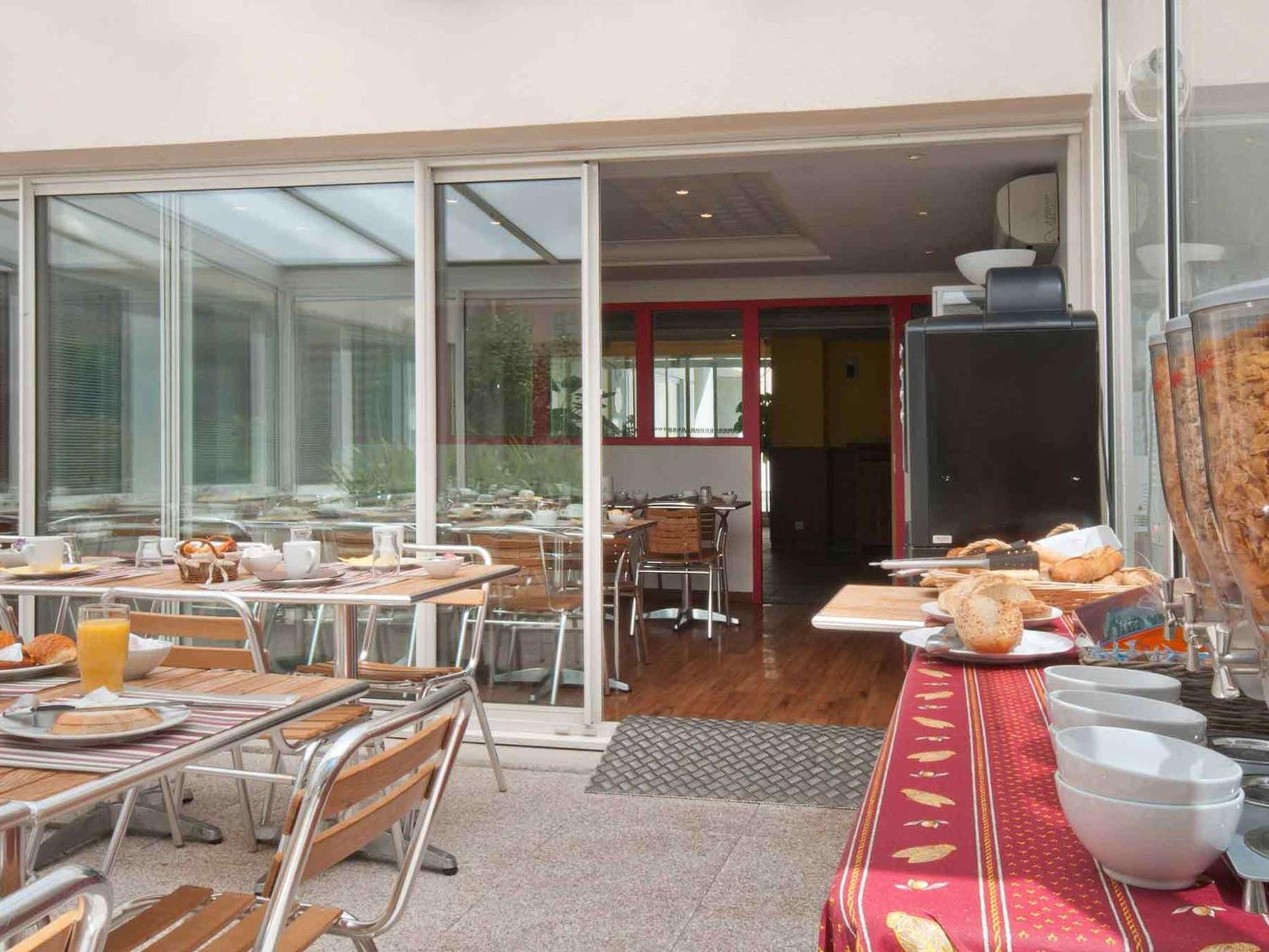 Aparthotel Adagio Access Marseille Prado Perier Екстериор снимка